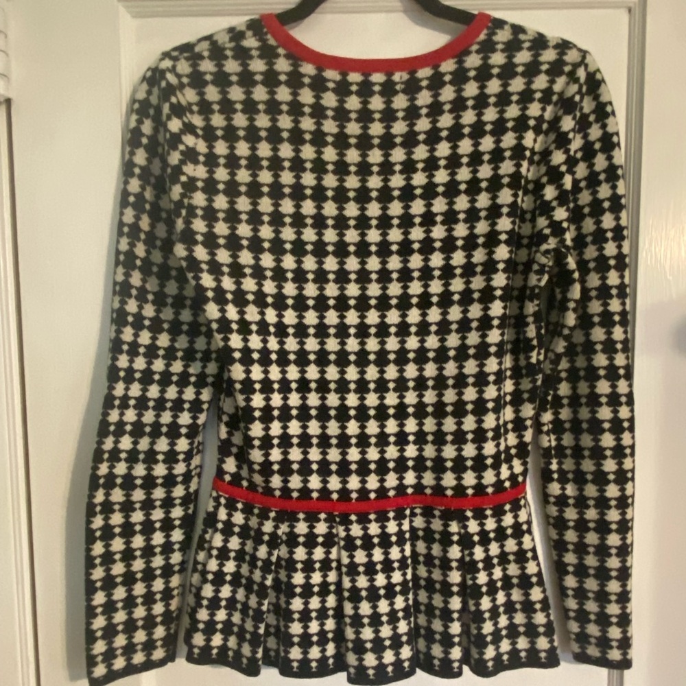 Banana Republic Women's Houndstooth Peplum Cotton Sweater Red Trim
Size S - Picture 4 of 11